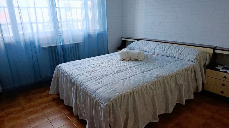 Foto 33003488-ca4f-463c-9799-4af5f5ddb6a5. Xalet amb calefacció aparcament piscina a Santa Marta de Tormes