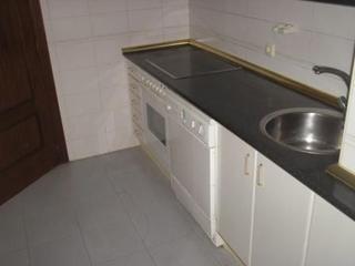 Pis  Calle ciudad de león. Piso de 2 dormitorios para invertir en santa marta de tormes