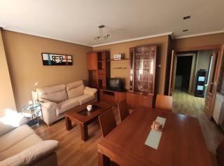 Location Appartement à Valverde de la Virgen. Apartemento en virgen de camino