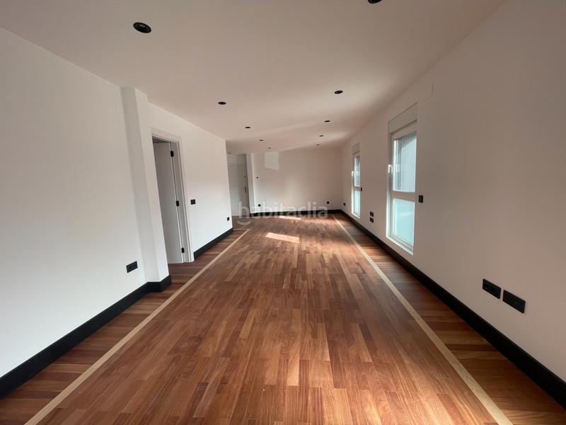 Foto 043b2577-a144-4b02-8f14-6cdee6c8b980. Appartement dans avenida doctor fleming 82 dans La Vega - La Sal León