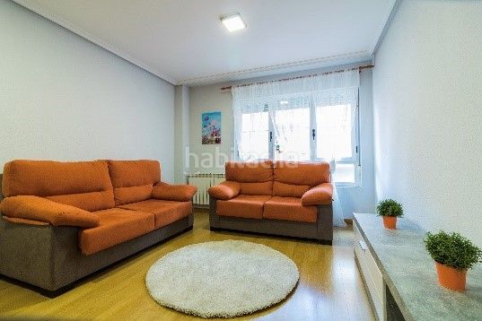 Foto b7814e15-8184-4991-ab9f-4ba83385f4f1. Flat in calle miguel de cervantes 3 in Villaquilambre