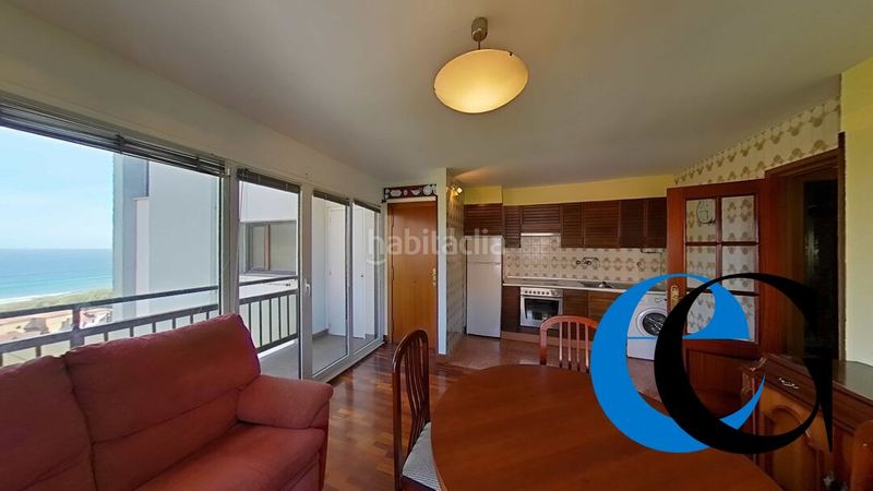 Foto 2b0bbd17-9bf0-4354-88f9-03f79760ea27. Piso en Zarautz