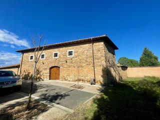 Maison à Santiago Millas. Casa  valdespino de somoza