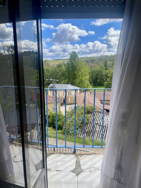 Foto 58dee2c4-4b1a-472c-b993-1f24a33e37a0. Casa amb aparcament a Brazuelo