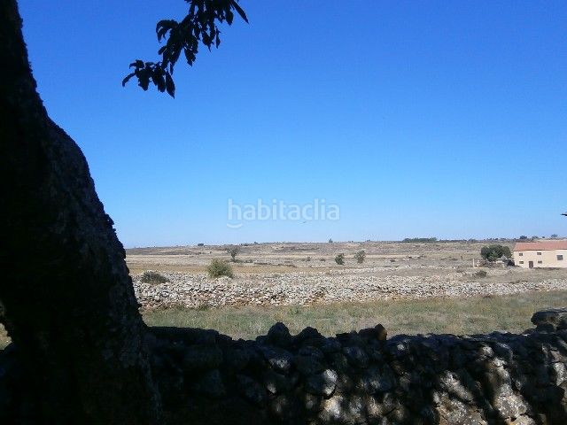 Foto 7c814d0a-8165-4f4a-8086-230143713f75. Casa amb aparcament a Santiago Millas