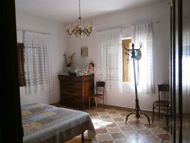 Foto a8f38a9f-4625-44bb-9e4b-aab58c0489ef. Casa amb aparcament a Santiago Millas