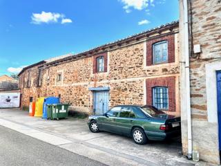 Maison à Brazuelo. Casa - requejo de pradorrey ()