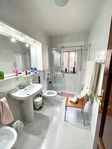 Foto 80f1db2a-cda0-4311-853d-71d57f24b0dd. Maison avec parking dans Lucillo