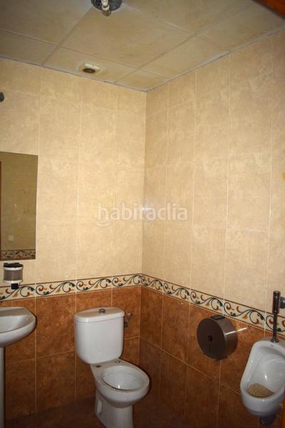 Foto 6a03939b-a5c3-4daa-8e00-eab04db4269f. Local comercial local con entrada a 2 calles en el Centro en Ponferrada