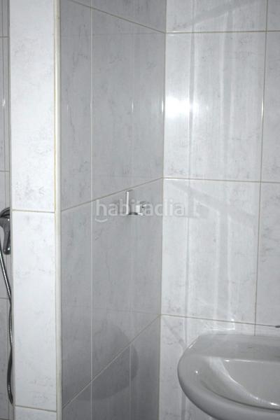 Foto 905b0b20-a244-417c-bf0c-708ce0501988. Local comercial local con entrada a 2 calles en el Centro en Ponferrada