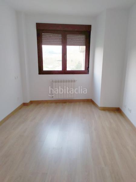 Foto 8ba74771-b858-4051-8c62-5f20648c115a. Pis amb calefacció a Zona Alta Ponferrada