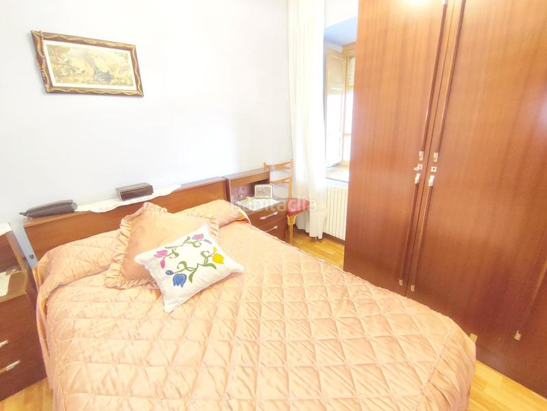 Foto 44c6f61a-211a-40a5-91e2-e2cd9bd38dbc. Chalet mit heizung in Área Rural Sur Ponferrada