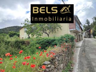 Chalet à Área Rural Sur. Se vende casa con terreno en salas de los barrios!