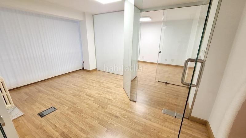 Foto 294c4625-850d-4375-b30b-7a4016563369. Oficina venta de oficinas en avenida españa en Centro Ponferrada