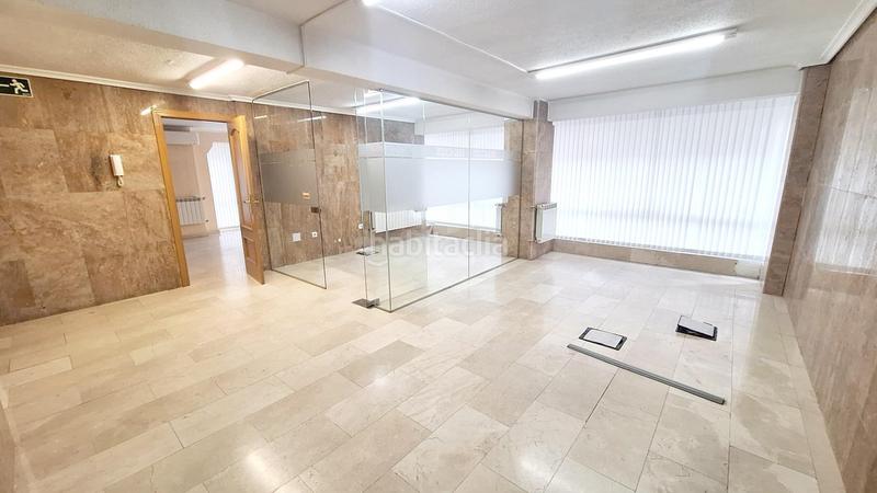 Foto f13307e6-1ec4-4556-a27c-cc25c594ac7a. Oficina venta de oficinas en avenida españa en Centro Ponferrada
