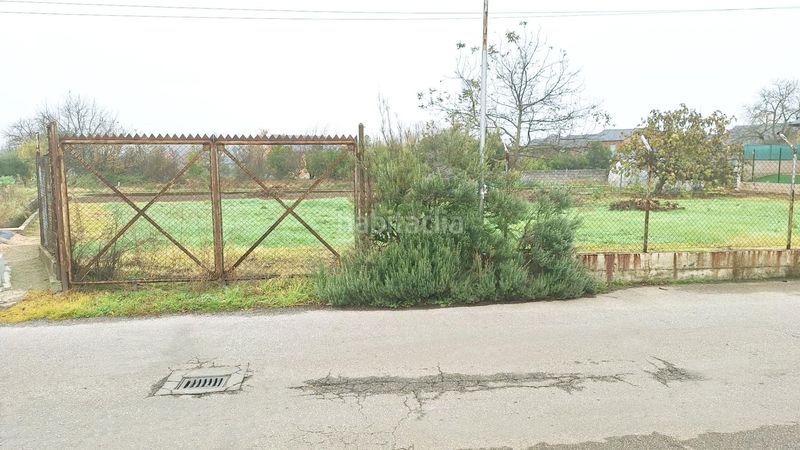 Foto f179e20f-fff2-4fe5-b8f9-4a84d23475c6. Terreny residencial a Compostilla - Columbrianos Ponferrada