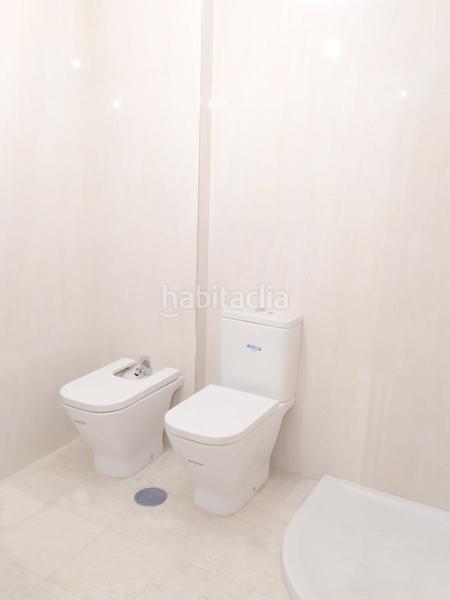 Foto 87a5e24c-fcd6-421c-af01-bee44dfc56ee. Flat with heating in Centro Ponferrada