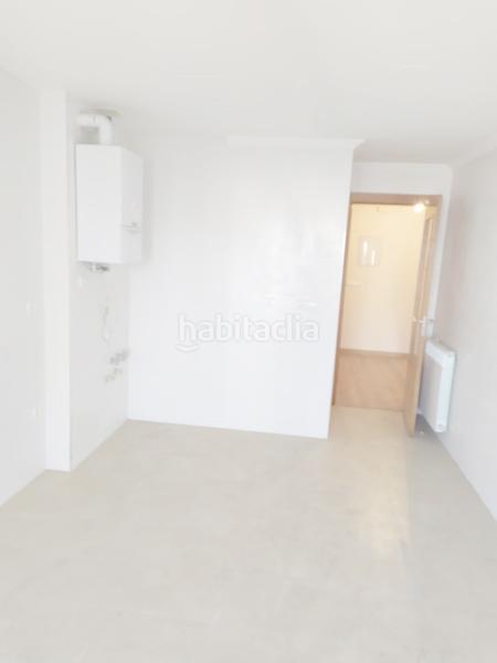 Foto e4b0f0f2-5bc5-424f-aee6-e2792ebccc2f. Flat with heating in Centro Ponferrada