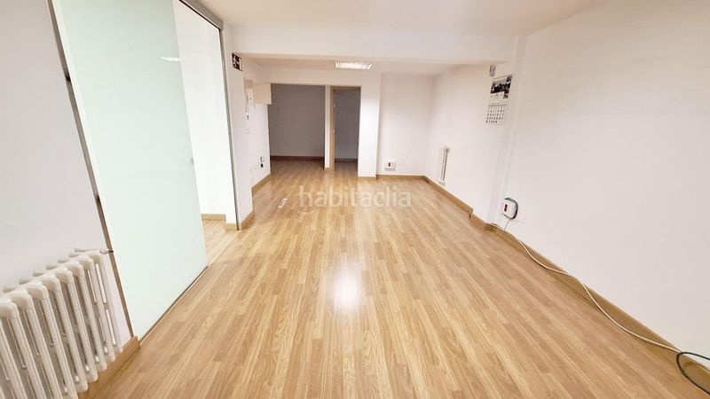 Foto 554c125d-aa09-41cc-857b-b3ce858965de. Miete büro mit heizung in Centro Ponferrada