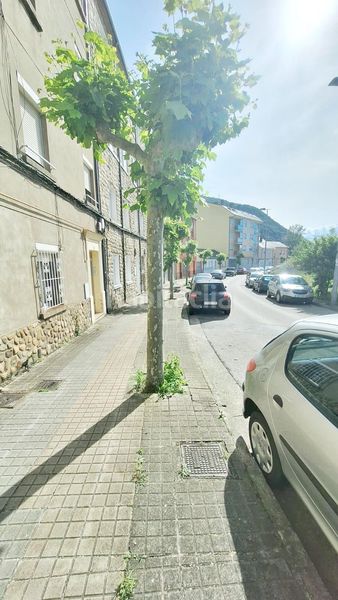 Foto 7fba4f60-1fda-4337-97aa-15c9d2021082. Aparcament cotxe a Centro Ponferrada