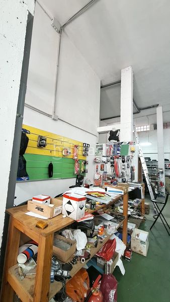 Foto 2847be64-3f85-4716-9b6f-8dc567353b06. Local comercial a Flores de Sil - La Placa Ponferrada