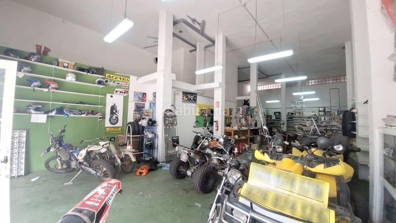 Foto 520af32d-9170-430c-a84c-2c2e03b7ea06. Local comercial a Flores de Sil - La Placa Ponferrada