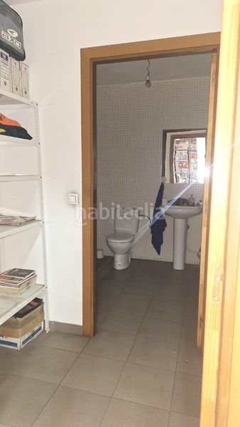 Foto cd76115e-5d36-426f-9406-5f6242519a7b. Local comercial a Flores de Sil - La Placa Ponferrada