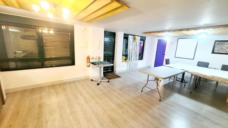 Foto b379ff2f-515c-44ea-b9e8-f53bcb294ab3. Appartamento con riscaldamento parcheggio in Zona Alta Ponferrada