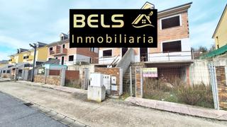 Casa aparellada en Camponaraya. Venta chalets pareados en construccin camponaraya