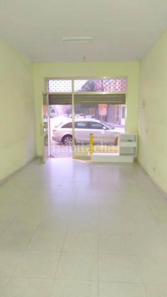 Foto c030c770-a110-47a6-a98b-5cb90d175e29. Local comercial a Flores de Sil - La Placa Ponferrada