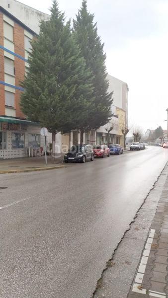 Foto ed617c8d-9c3a-4b28-9d13-af887526f9ea. Local comercial a Flores de Sil - La Placa Ponferrada