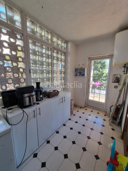 Foto 0fa06ffe-d39a-4c96-bcdd-0fc85719a132. Chalet avec cheminée chauffage parking piscine dans Villaviciosa de Odón