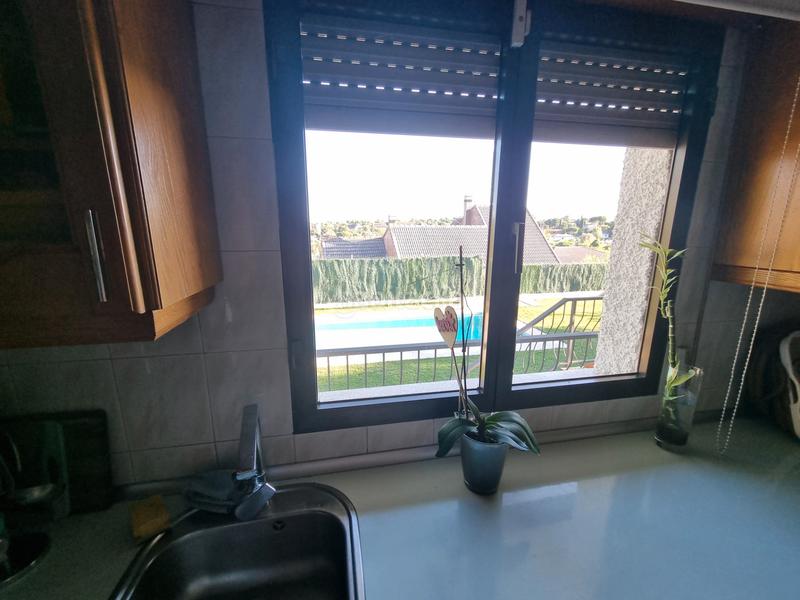 Foto a63d1e5b-8ab8-476a-87ad-1165a1b6d8ee. Chalet avec cheminée chauffage parking piscine dans Villaviciosa de Odón