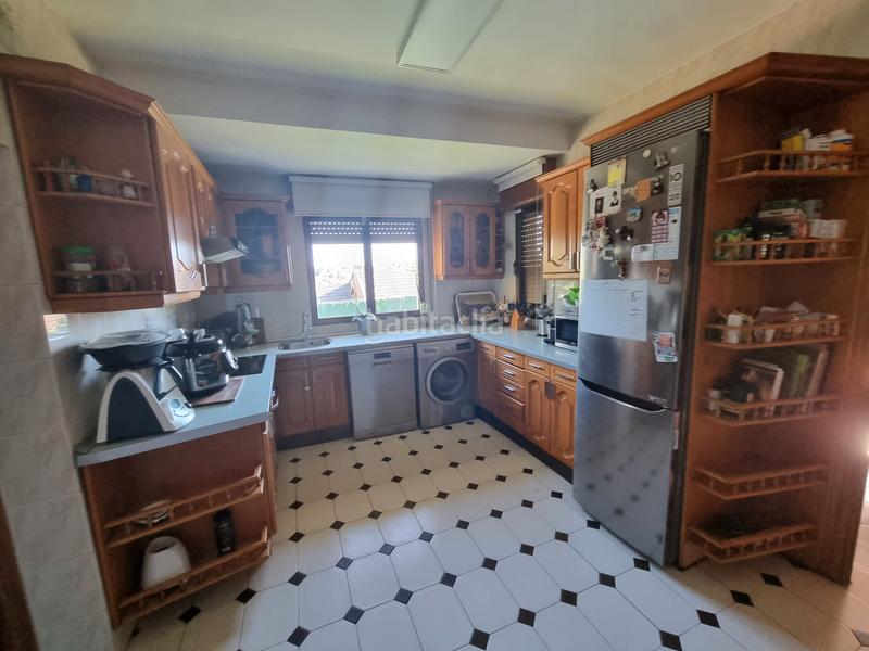 Foto ce233aba-bf01-46ca-925e-71a1e27da7dc. Chalet avec cheminée chauffage parking piscine dans Villaviciosa de Odón