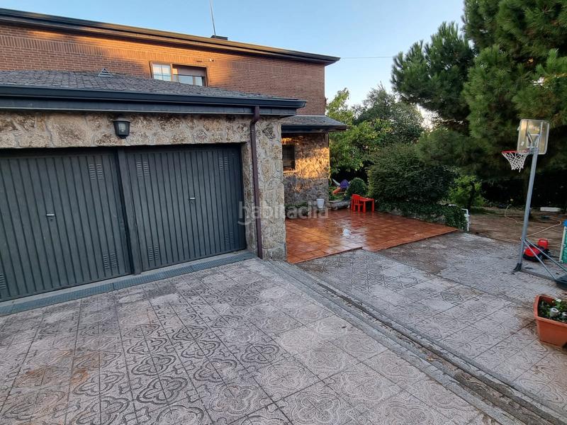 Foto fb46acee-8bd3-42cd-863e-809556dea2e5. Chalet avec cheminée chauffage parking piscine dans Villaviciosa de Odón