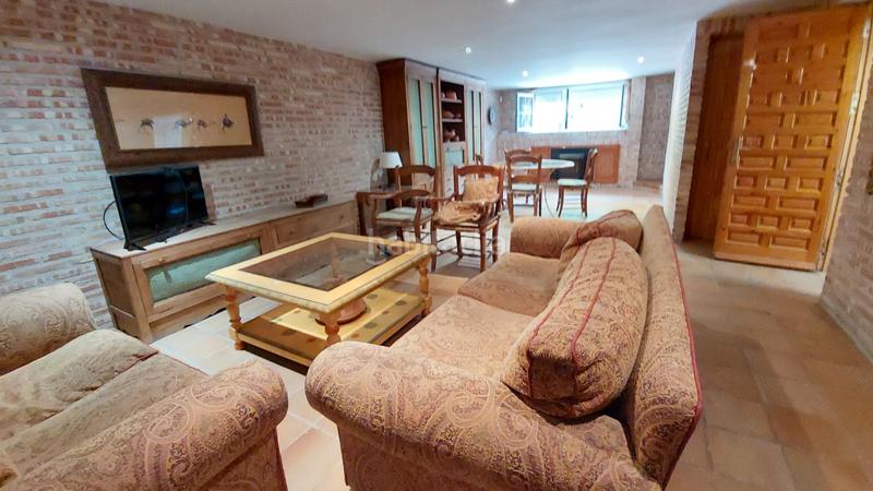 Foto 465253f8-0a0e-4554-b237-37cadd0741a3. Alquiler apartamento  de 2 habitaciones, en urbanización El Bosque, con gastos incluidos en Villaviciosa de Odón