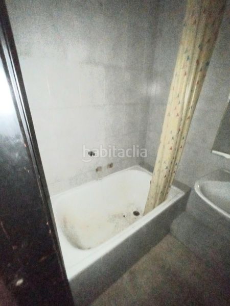 Foto 3a380e61-2176-40d1-9d33-778ddf608b9d. Local comercial a calle capitan cortes 3 a Cantalejo