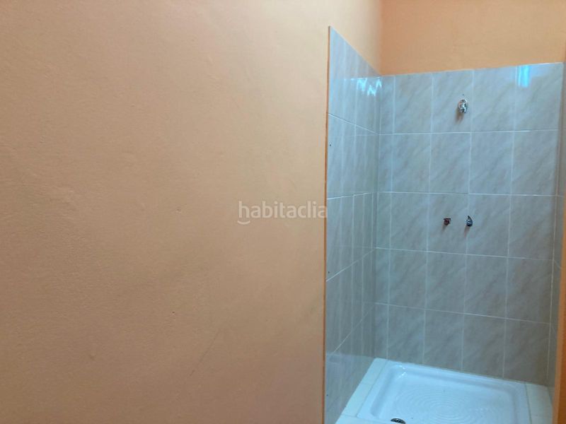 Foto cd3e5296-d98d-4f00-8cc3-a0acd94e3206. Local comercial a calle huertos 29 a Íscar