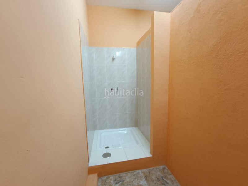 Foto cfeed6e2-5a84-4c50-8227-c5ac293da3af. Local comercial a calle huertos 29 a Íscar