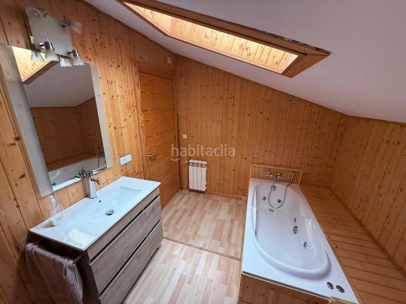Foto adeb9e6f-d77d-4f24-b2c0-4f9629863e75. Chalet en calle pimpollar 12 chalet en venta segovia. ref.1978 en Sanchonuño