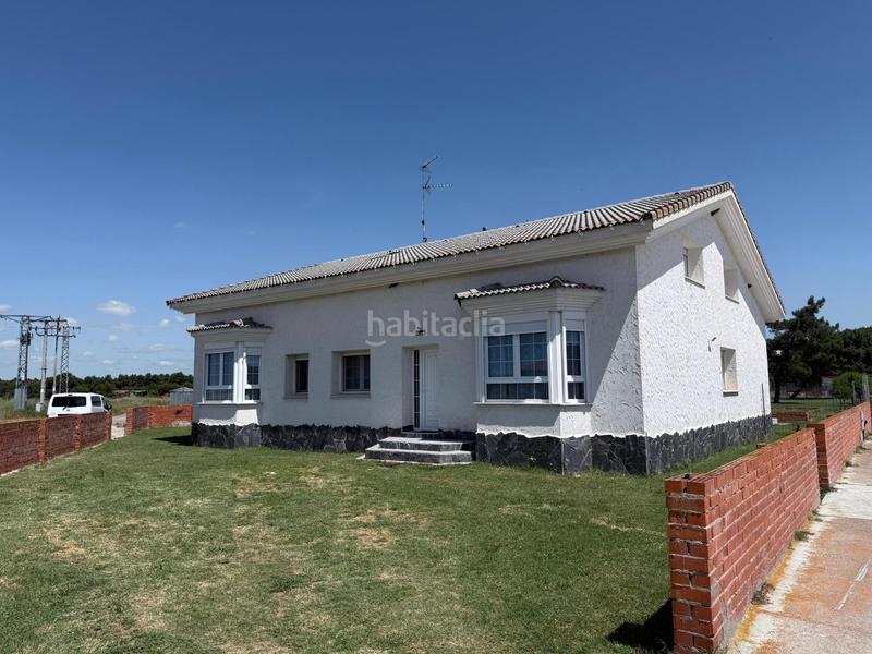 Foto ced0de26-f1ff-4e5f-baa2-83c5aed4b26d. Chalet en calle pimpollar 12 chalet en venta segovia. ref.1978 en Sanchonuño