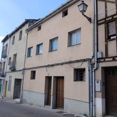 Casa a Plaza cruz 10. Casa en venta en cuéllar. para reformar. ref.2043