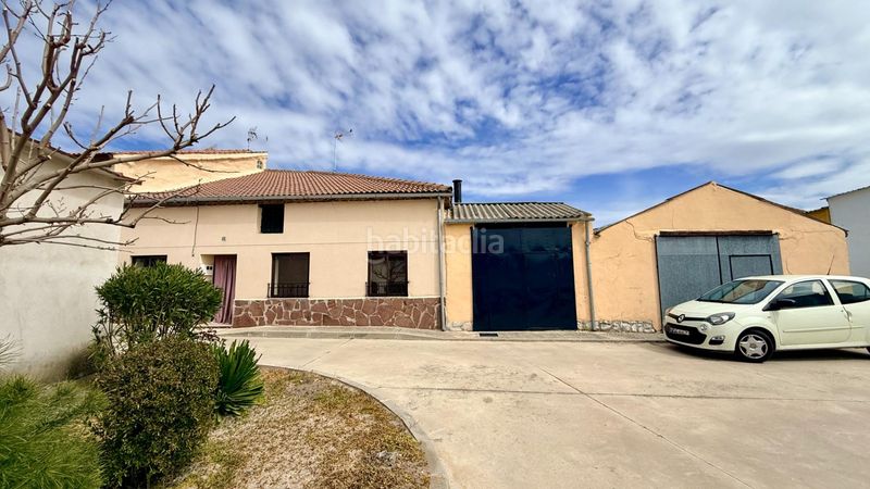 Foto 0c64a50c-a99c-4060-96ea-dfab9bb68835. Casa a calle transformador 1 a Samboal