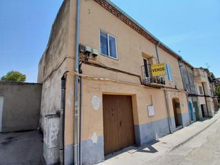 Casa  Plaza del salvador 19. Venta casa en cuéllar segovia. plaza del salvador. ref.2051