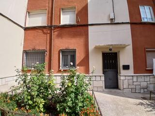 Appartement  Calle juan rojas 7. Piso en venta en cuéllar. plaza huerta herrera. ref. 2054