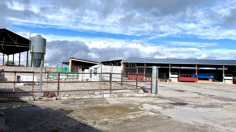 Foto 1c297065-9f28-415b-822f-abbe09d0c87b. Nau industrial a Portillo