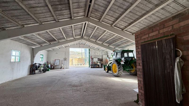 Foto 50c409a2-2dae-4091-8089-a3c4328e8ffa. Nau industrial a Portillo