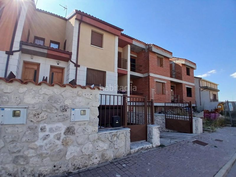 Foto 016e6a75-01f2-4f80-a5c7-755a976399c8. Casa adossada a calle de las canteras 23 a Cuéllar
