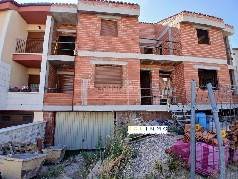 Foto 4aef2a94-d953-4665-b197-c2ddbb958c91. Casa adossada a calle de las canteras 23 a Cuéllar