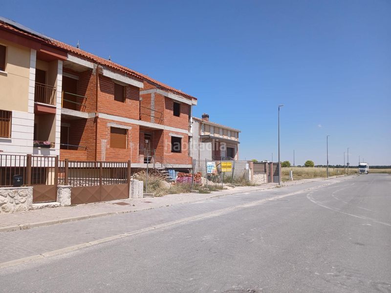 Foto f5ec107c-a784-4edd-a820-b90925d350e2. Casa adossada a calle de las canteras 23 a Cuéllar